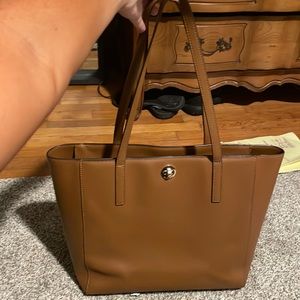Michael khors tote bag